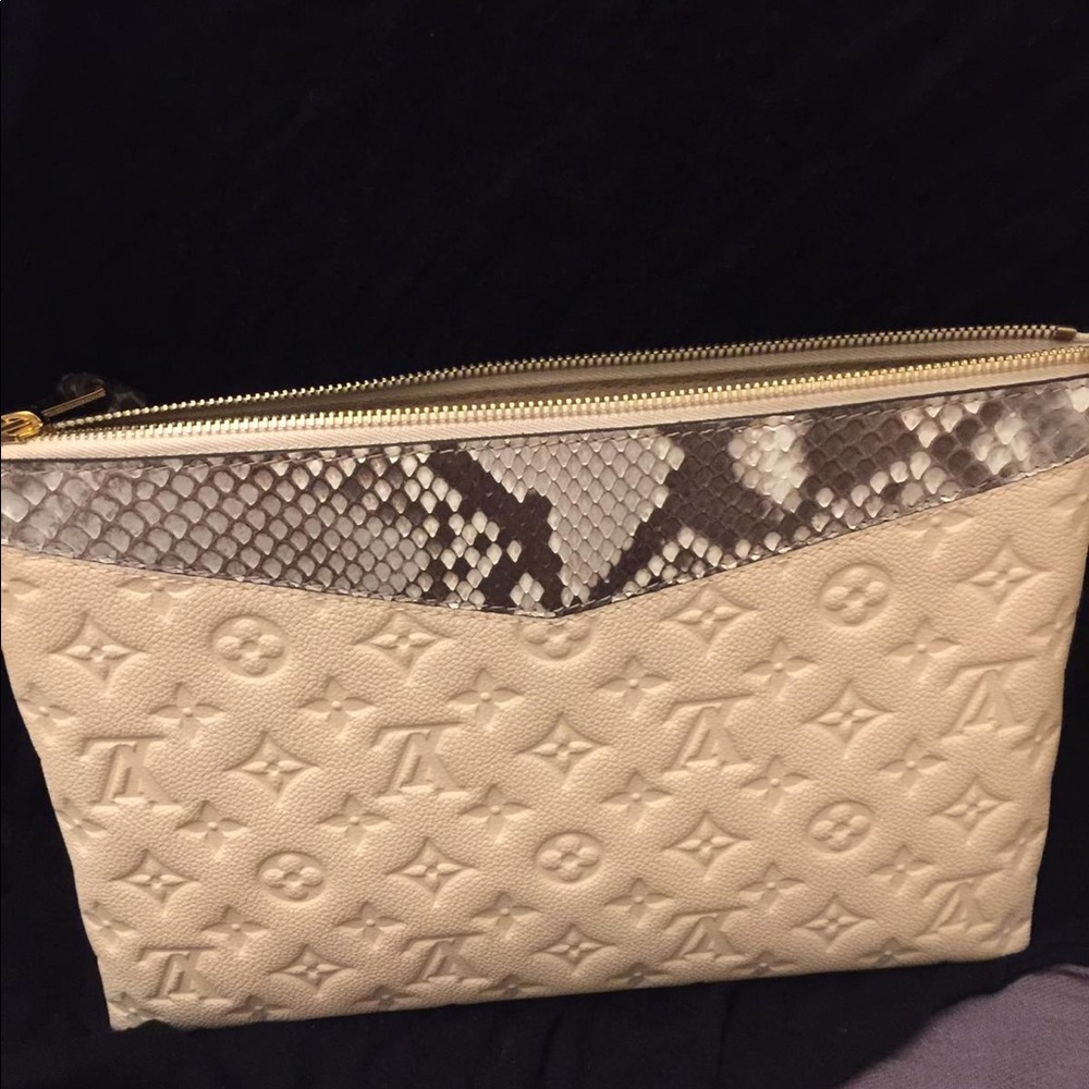 Louis Vuitton daily pouch empriente x python skin - Picture 2 of 8